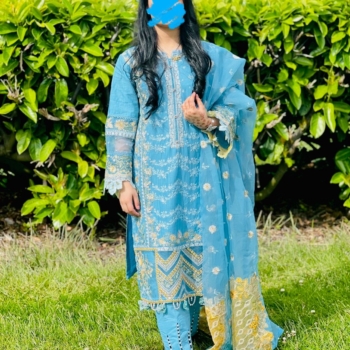 beautiful Pakistani outfit